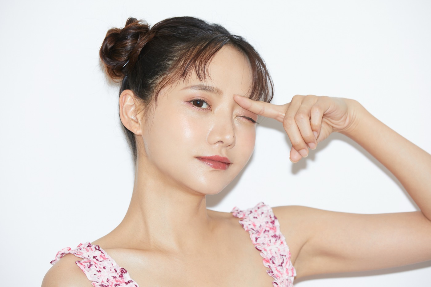 医療脱毛・美容医療で肌をととのえる女性のイメージ 大阪梅田